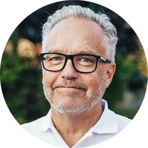 Portrait picture of smiling man