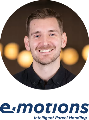 Leende man i porträttbild med logotyp från e-motions undertill