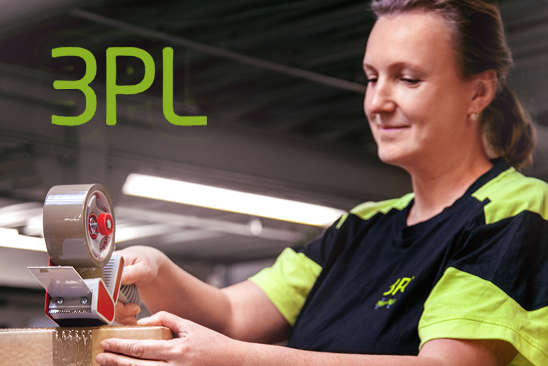 Warehouse worker sealing a package with tape, with 3PL logo branded in the picture.